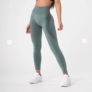 NVGTN seamless contour leggings